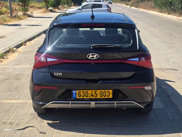 יונדאי i20