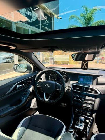 אינפיניטי Q30