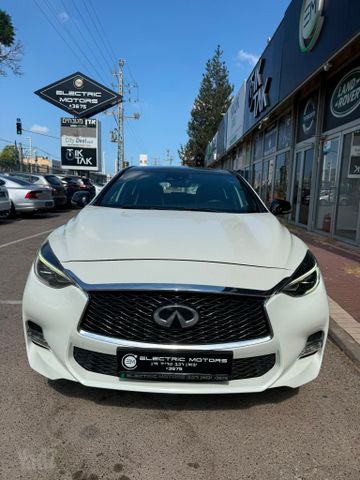 מודעת רכב אינפיניטי Q30
