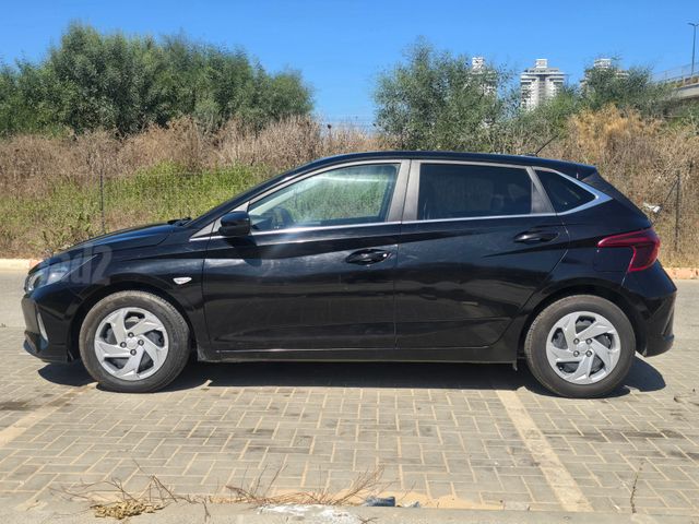 יונדאי i20