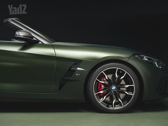 ב מ וו Z4