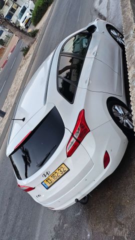 מודעת רכב יונדאי i30