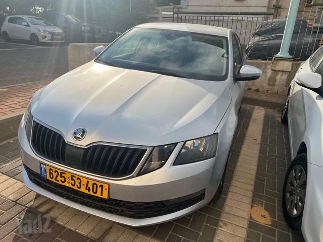 סקודה אוקטביה