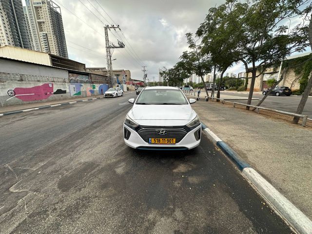יונדאי איוניק