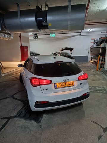 מודעת רכב יונדאי i20