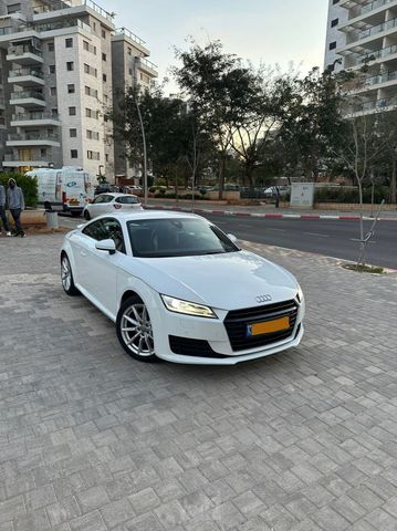 אאודי TT