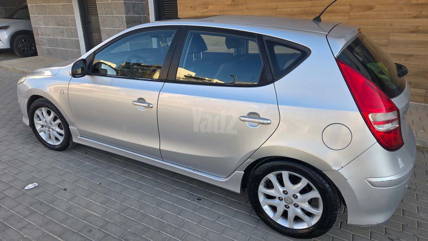 יונדאי i30