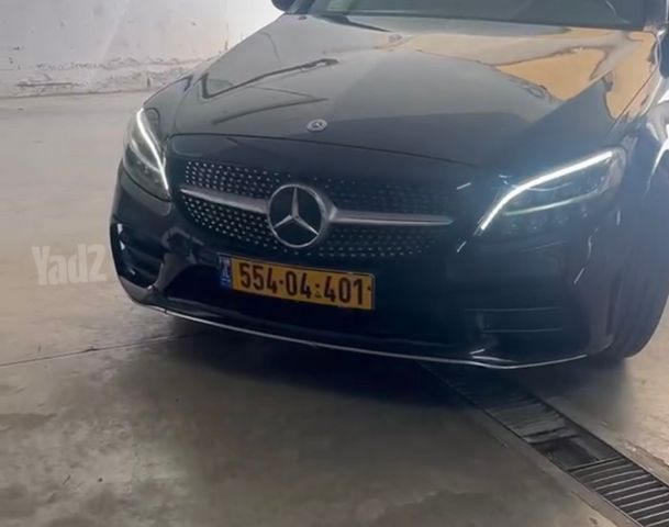 מודעת רכב מרצדס-בנץ C-class