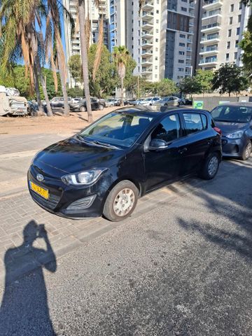 יונדאי i20
