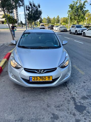 יונדאי I35