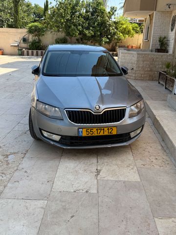 סקודה אוקטביה