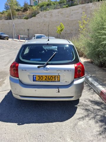 טויוטה קורולה