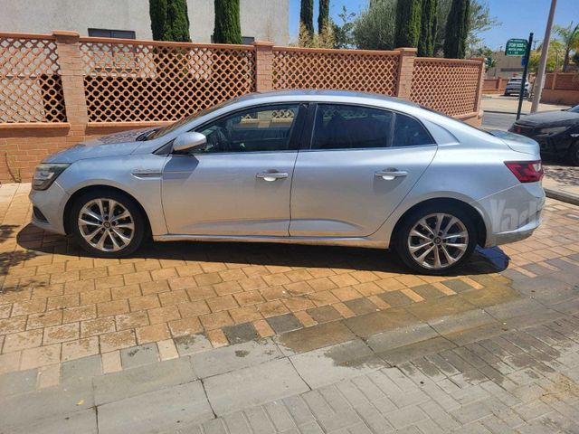 רנו מגאן