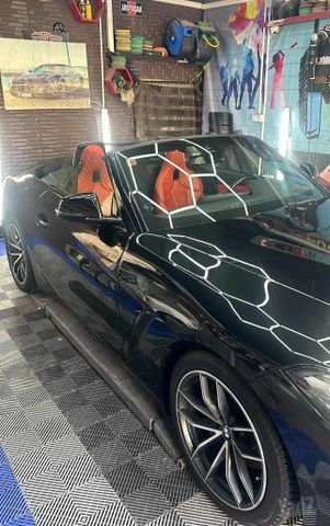 ב מ וו Z4