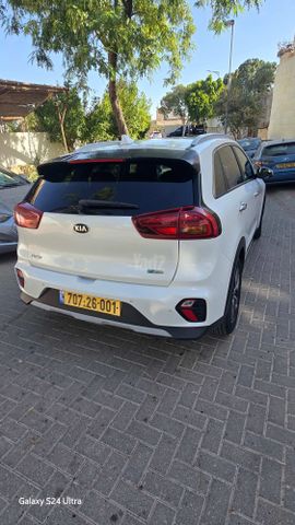 קיה נירו