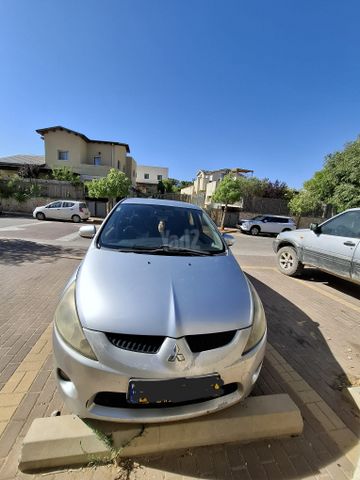 מיצובישי גרנדיס