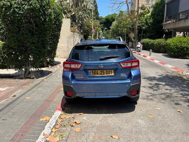 סובארו XV