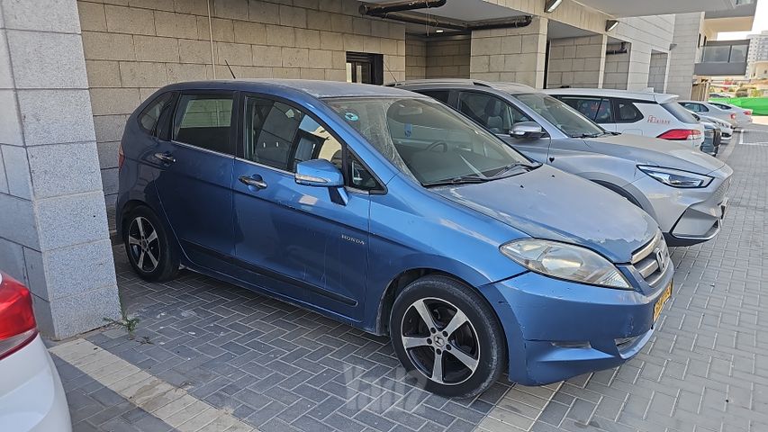 FR-V Trend אוט׳ 1.8 (140 כ״ס)