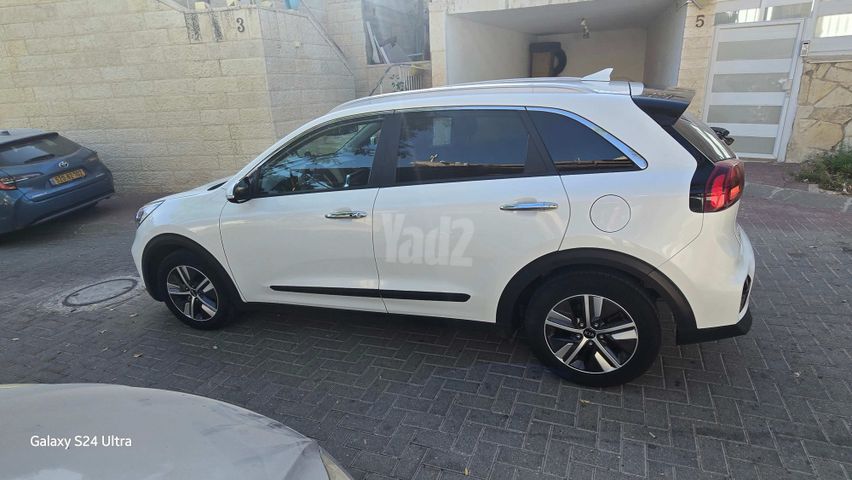 קיה נירו