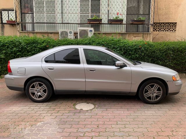 S60 אוט׳ 2.4 (140 כ״ס)