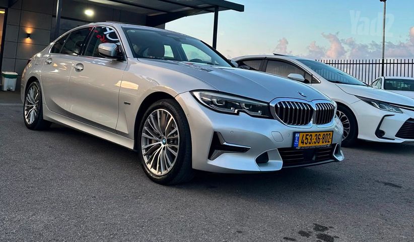 סדרה 3 Exclusive 330e פלאג-אין אוט׳ 4 דל 2.0 (184 כ״ס)