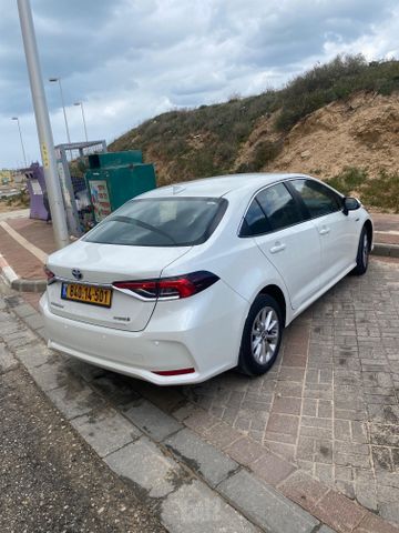 טויוטה קורולה