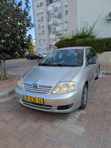טויוטה קורולה