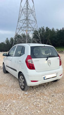 יונדאי i10