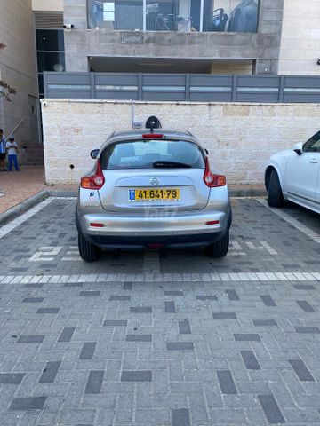 מודעת רכב ניסאן ג'וק