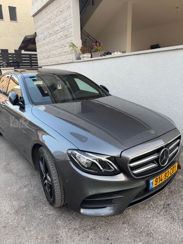 מודעת רכב מרצדס-בנץ E-class