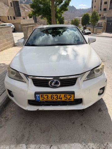 לקסוס CT