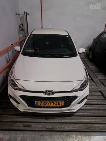 יונדאי i20