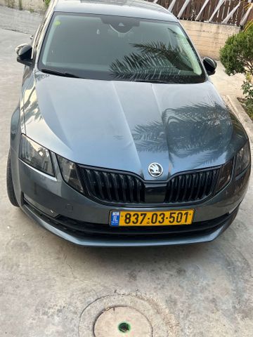 סקודה אוקטביה