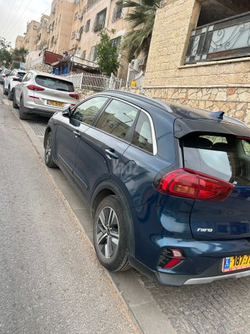 קיה נירו