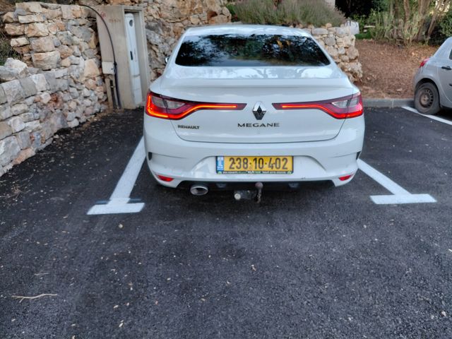 רנו מגאן