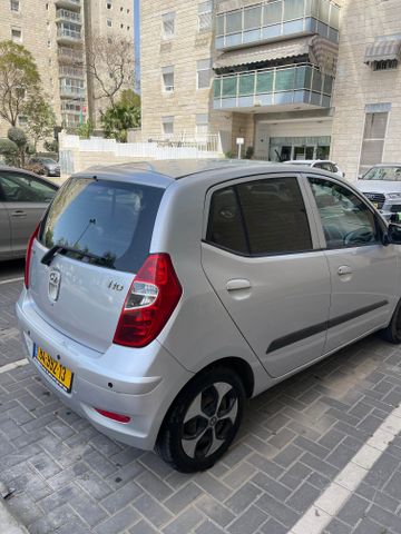 יונדאי i10