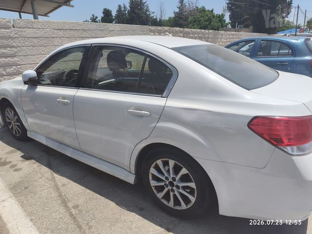 מודעת רכב סובארו B4/לגאסי