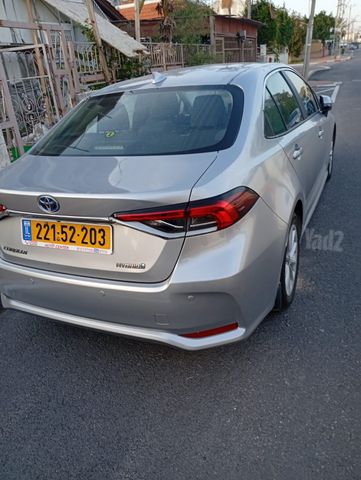 טויוטה קורולה