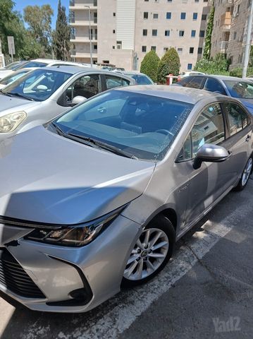 טויוטה קורולה