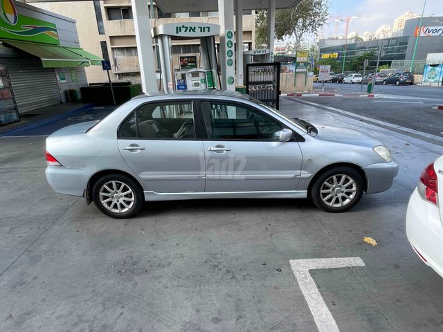 מיצובישי לנסר