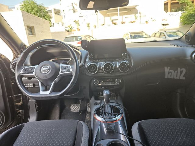 ניסאן ג'וק