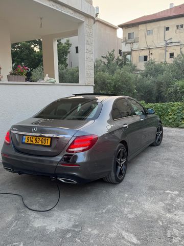 מרצדס-בנץ E-class