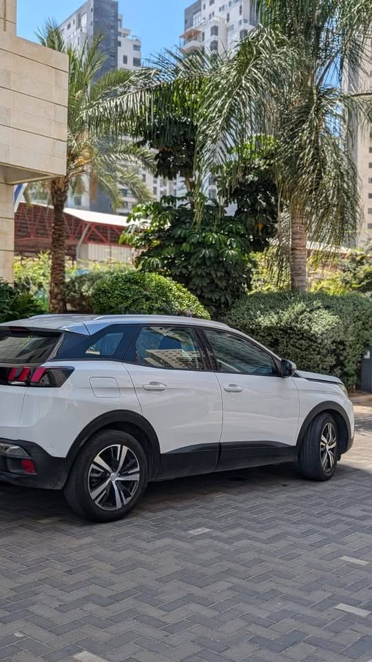 פיג'ו 3008