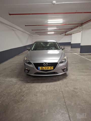 מאזדה 3