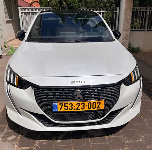 פיג'ו 208