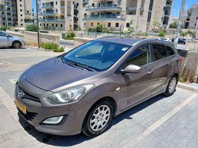 יונדאי i30