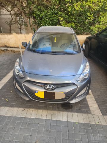 יונדאי i30