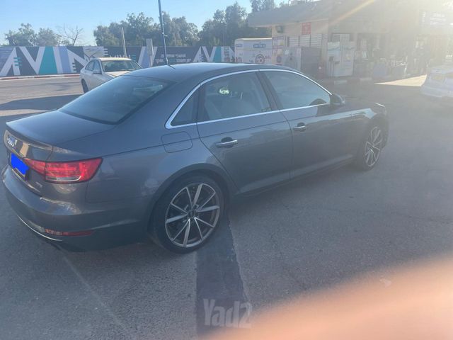 אאודי A4