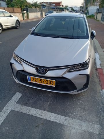 מודעת רכב טויוטה קורולה