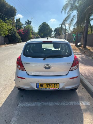 יונדאי i20
